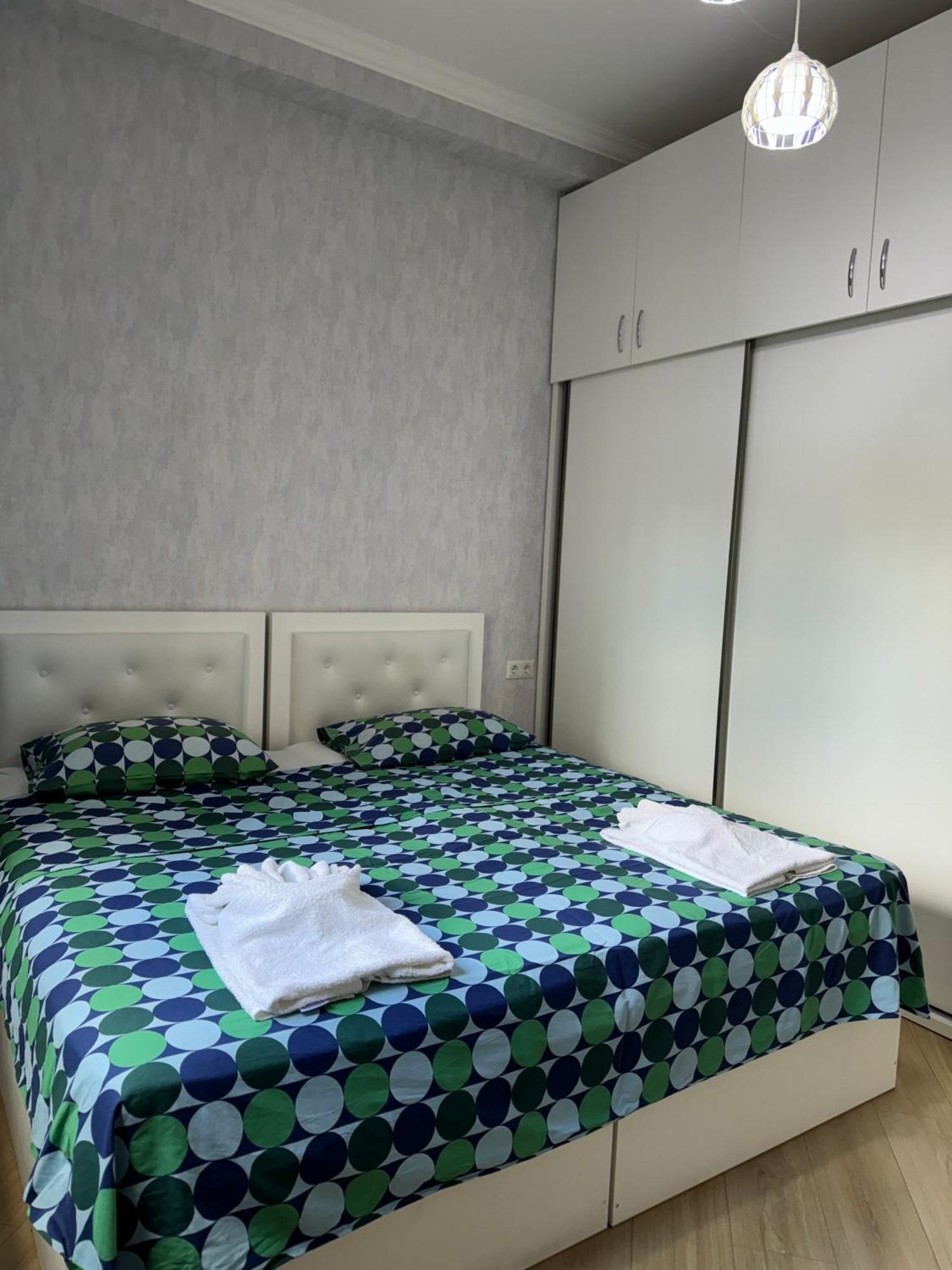 City Centre Apartment Kutaisi Eksteriør bilde